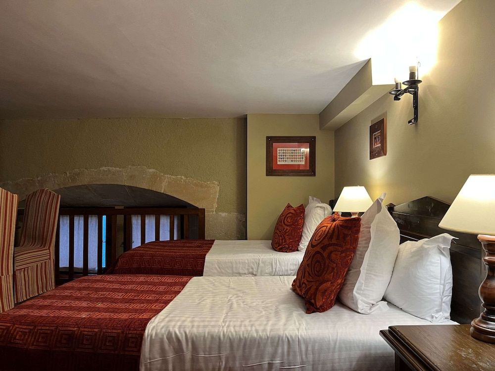 Family Room, 1 Twin Bed, Bathtub, Mezzanine