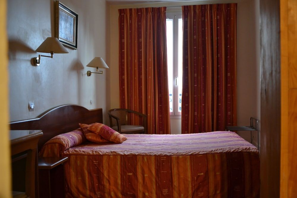 Hôtel Montpellier Double Room, Shared Bathroom 6