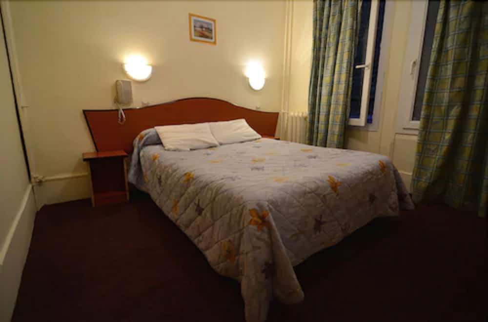 Hôtel Montpellier Double Room, Shared Bathroom 7