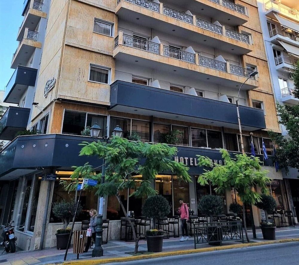 undefined Savoy Hotel 4