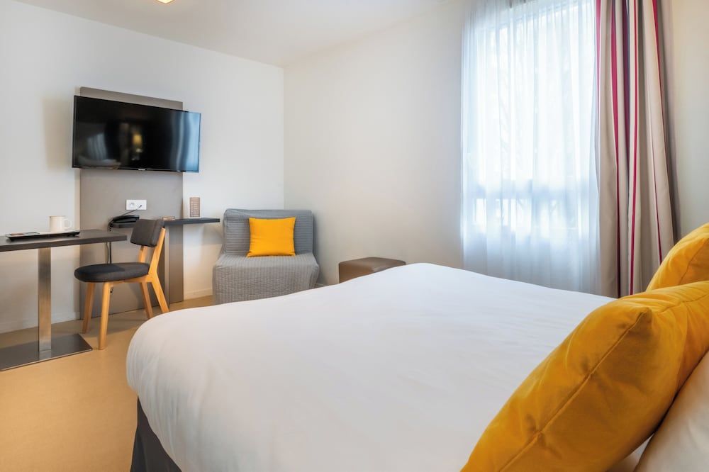 Appart Hotel Odalys City Rennes Lorgeril Superior Suite (3 People) 2