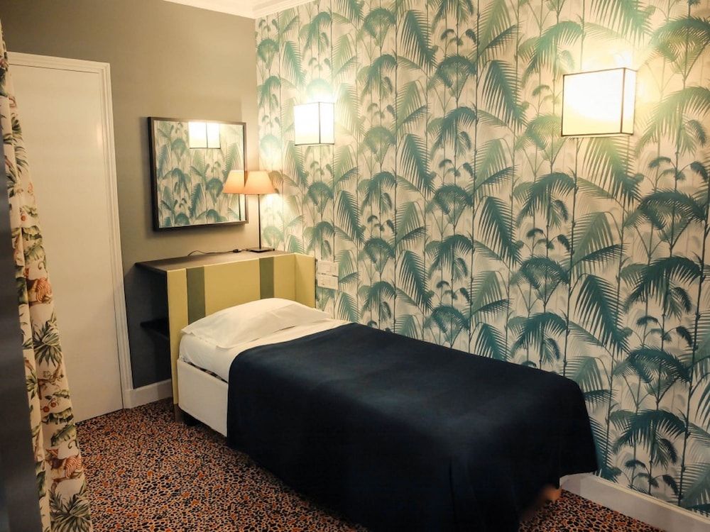 undefined Hôtel Noir 4