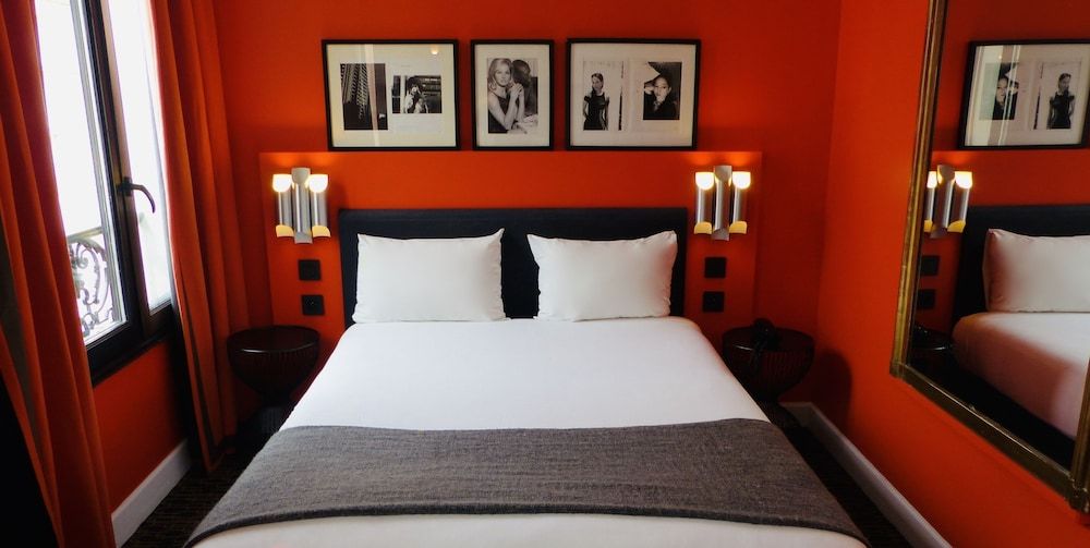 undefined Hôtel Noir 3