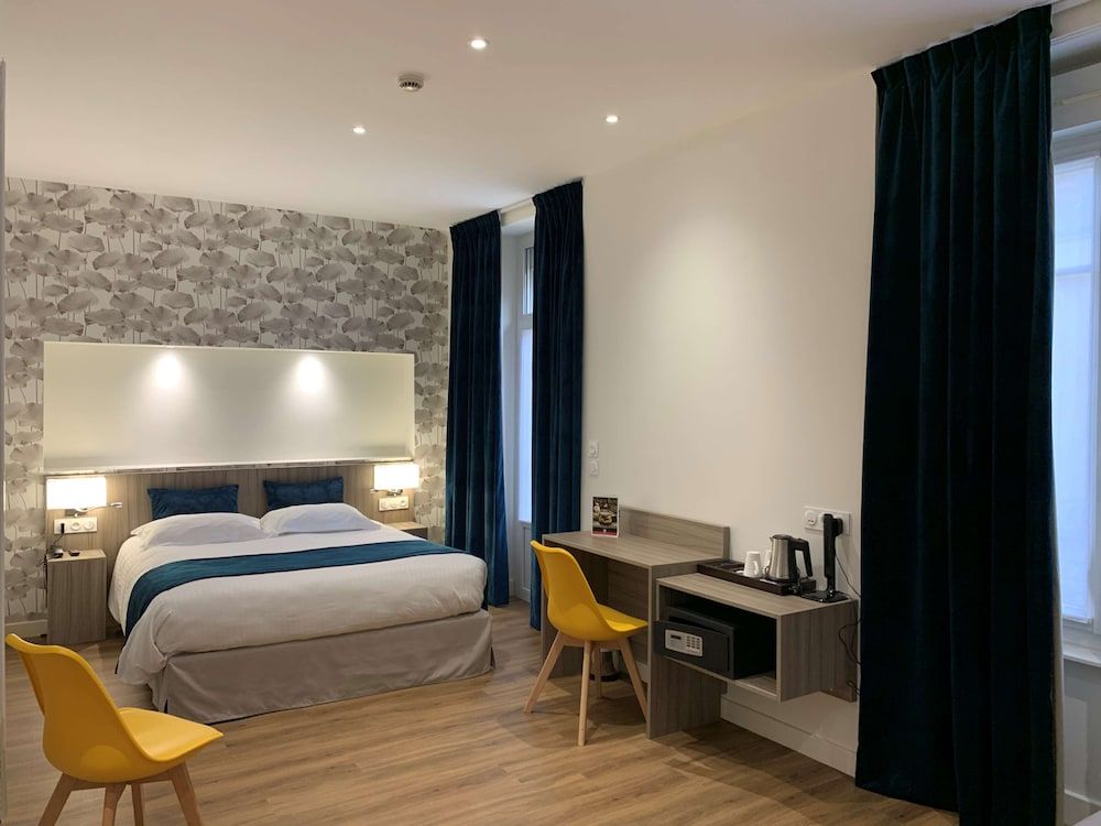 Best Western Hotel Des Voyageurs Family Room, 1 King Bed, Non Smoking (with Sofabed)