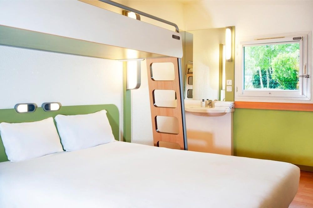 Triple Room, Multiple Beds