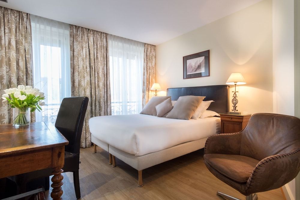 undefined Hotel Waldorf Montparnasse