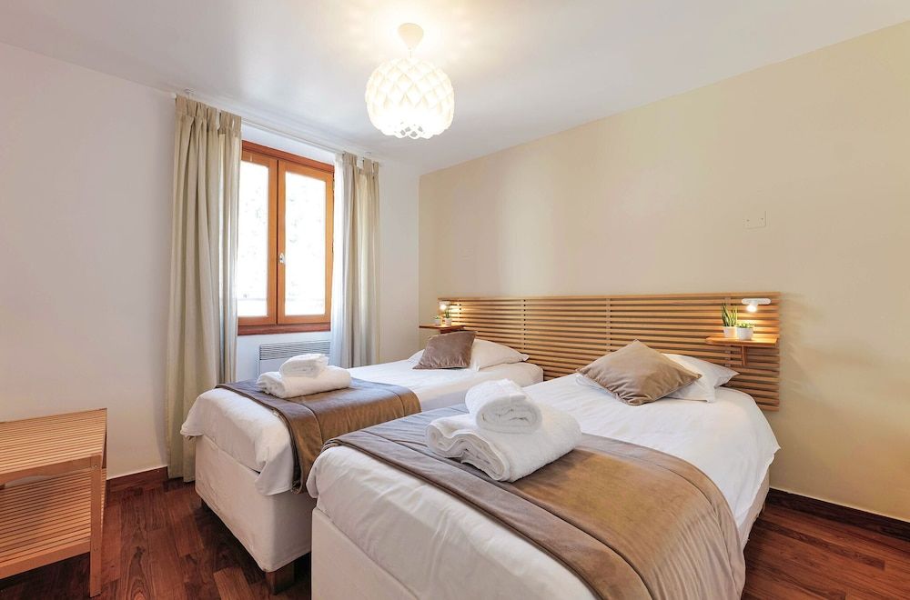 Standard Twin Room, Ensuite, Mountain View (Partagée/Shared occupancy)