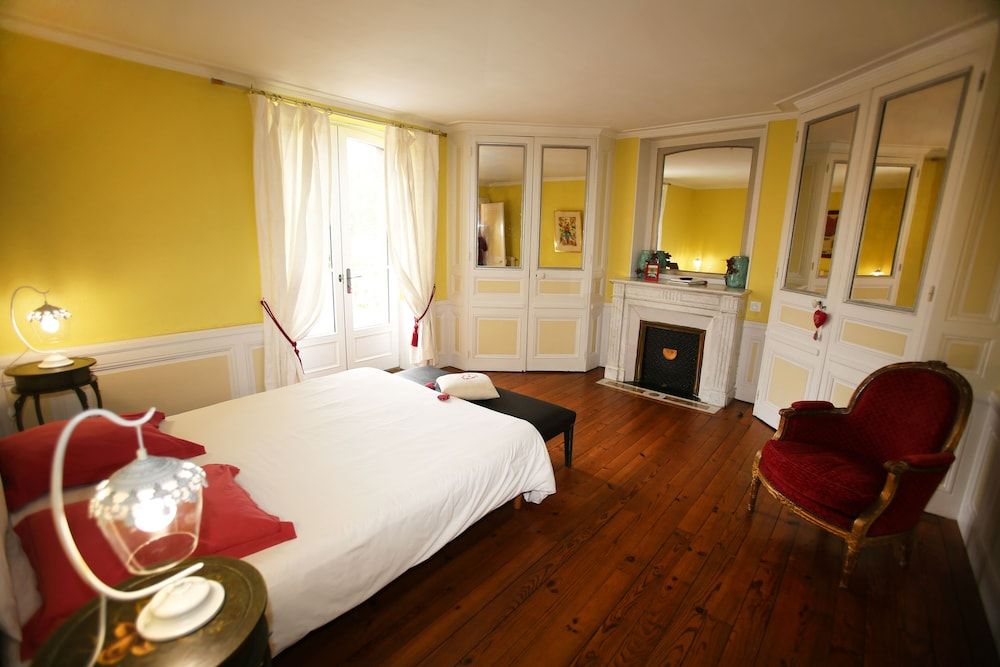 Family Suite, 2 Bedrooms, Garden View