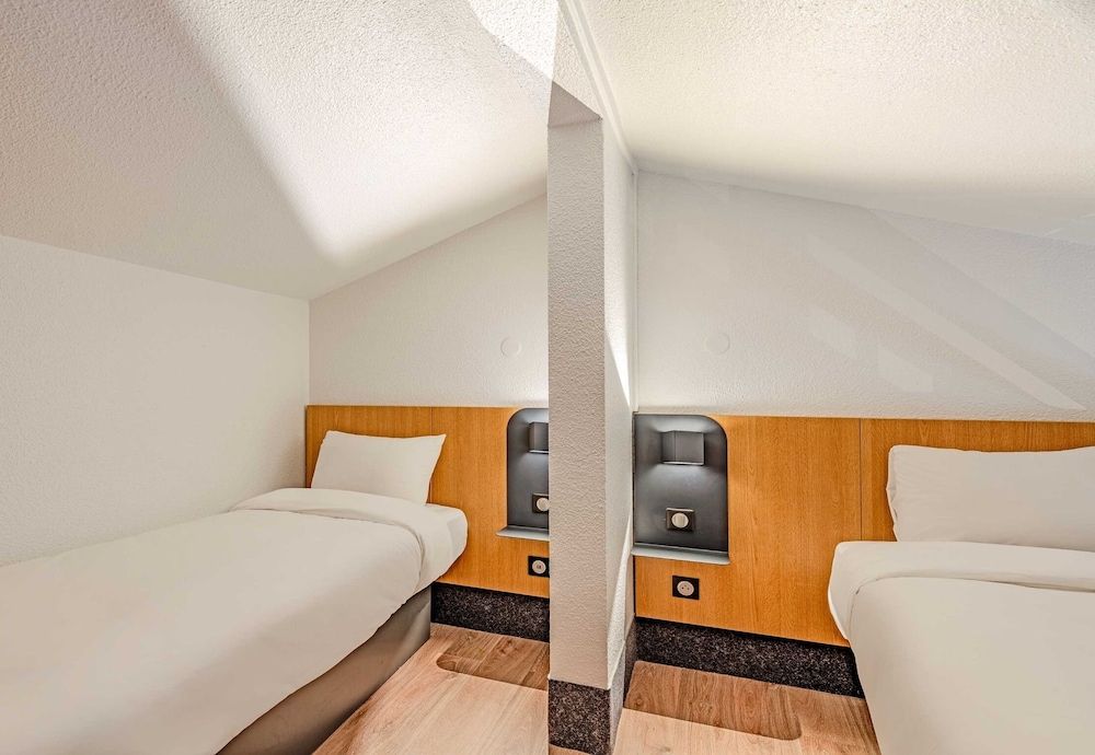 B&B HOTEL Brest Kergaradec Quadruple Room, Non Smoking 5