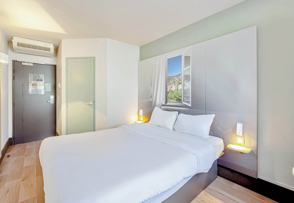 B&B HOTEL Brignoles Double Room, Non Smoking 3