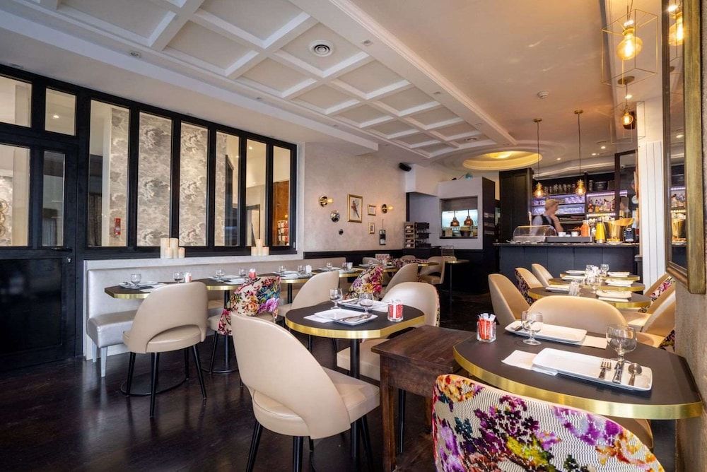 undefined Hotel Royal Opera 10