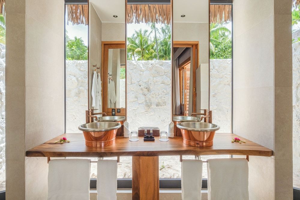 Le Tikehau by Pearl Resorts Bungalow, Beachside 5