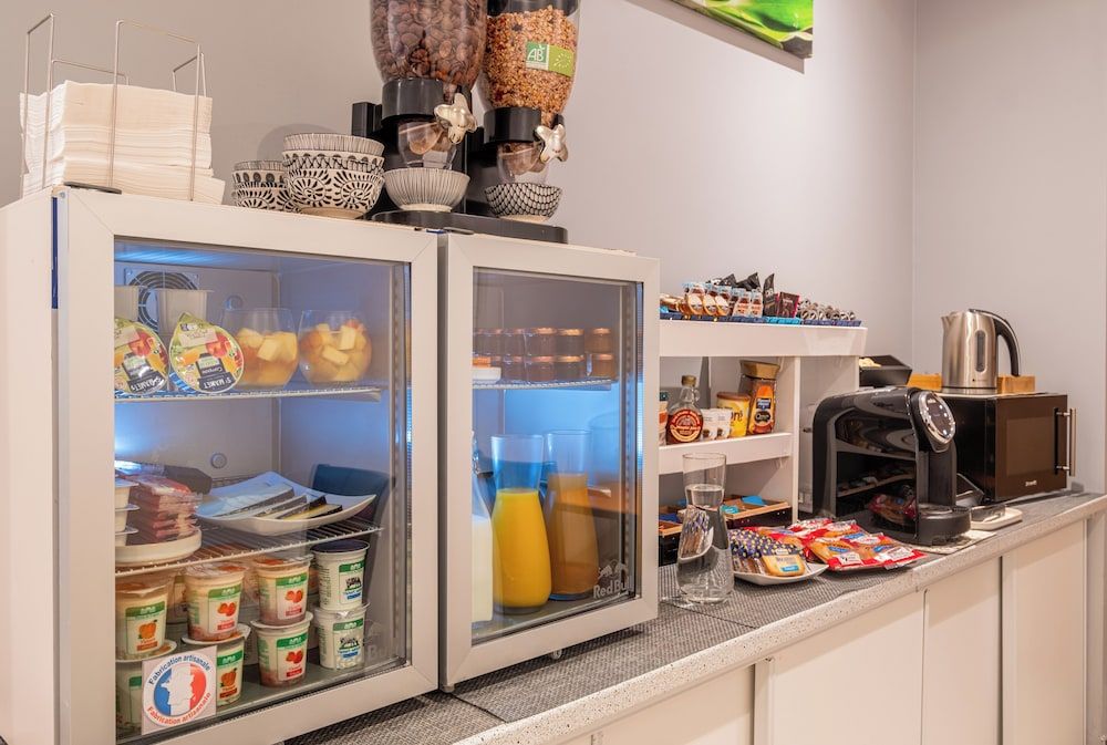 undefined Hotel La Perle Montparnasse 3