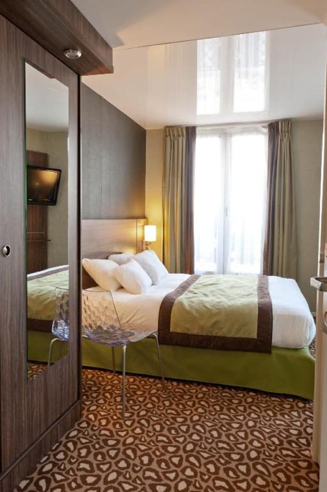 Hotel Berkeley Double Room 8