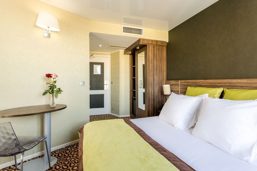 Hotel Berkeley Double Room 2