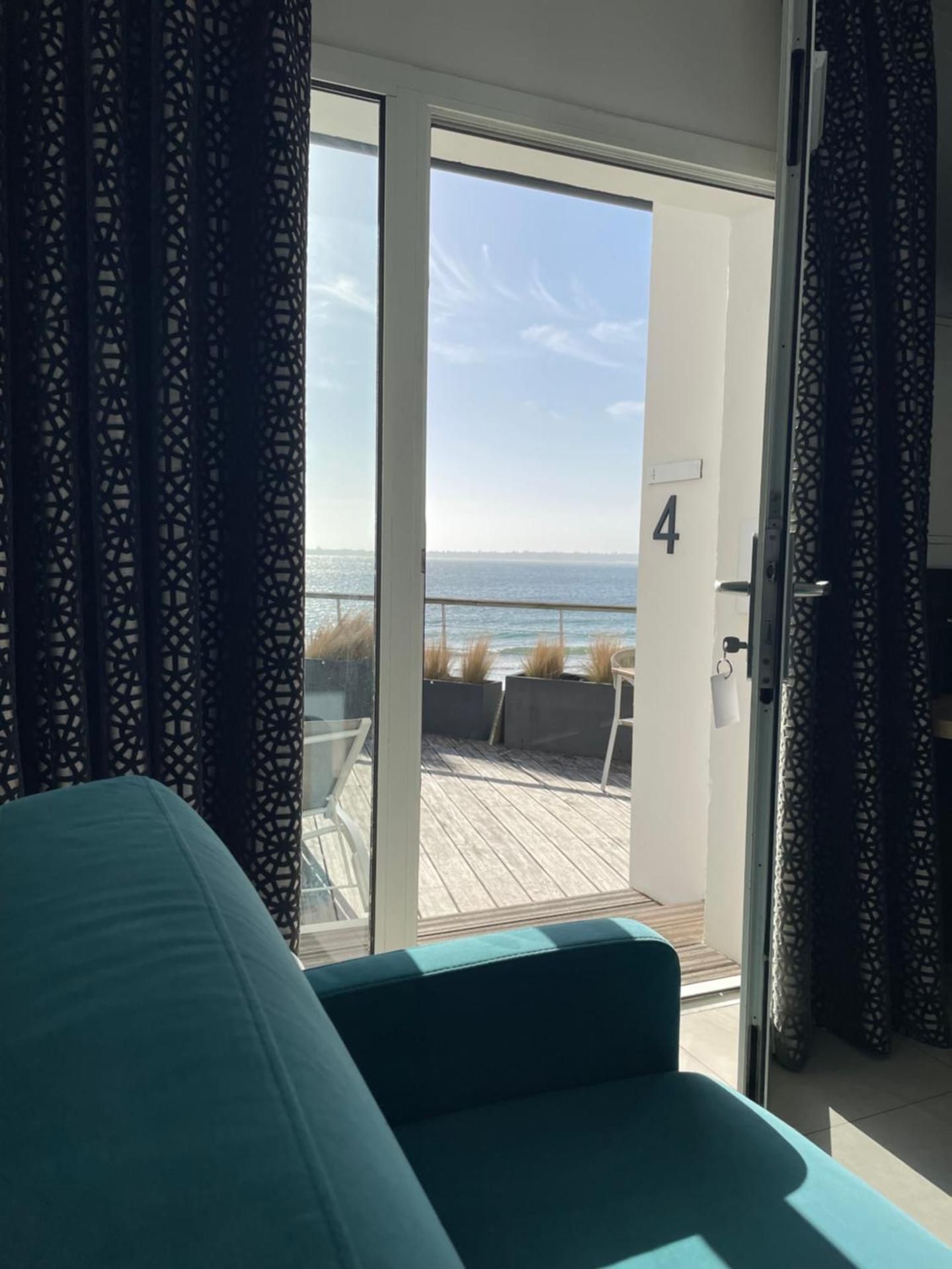 Family, Sea View