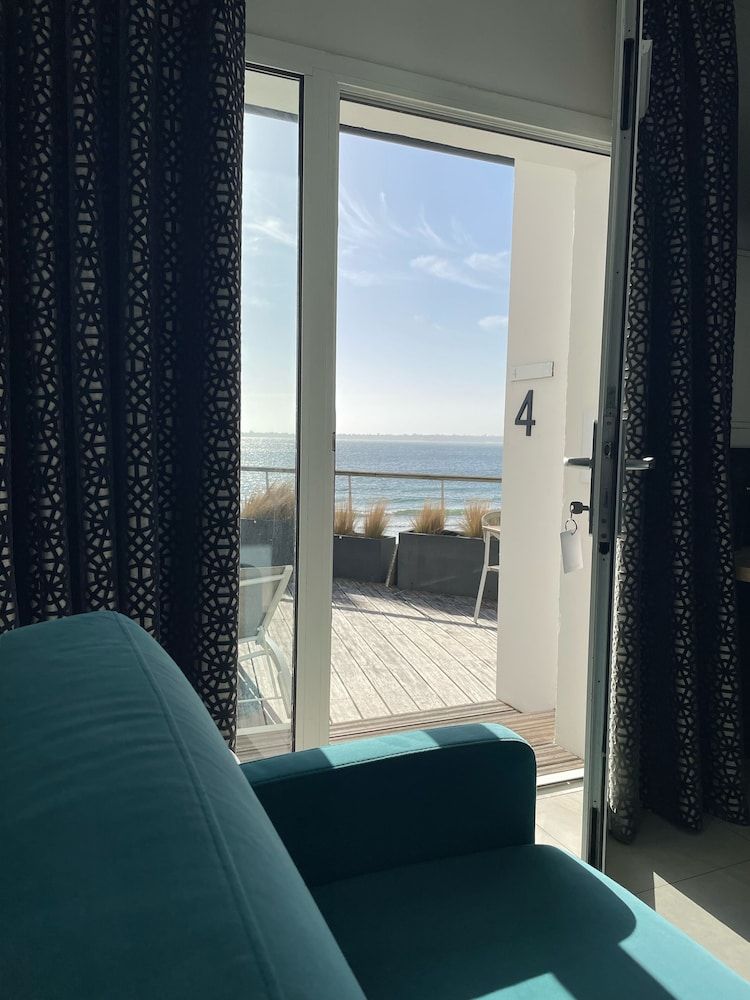 Les Sables Blancs Family Room, Terrace, Sea View 3