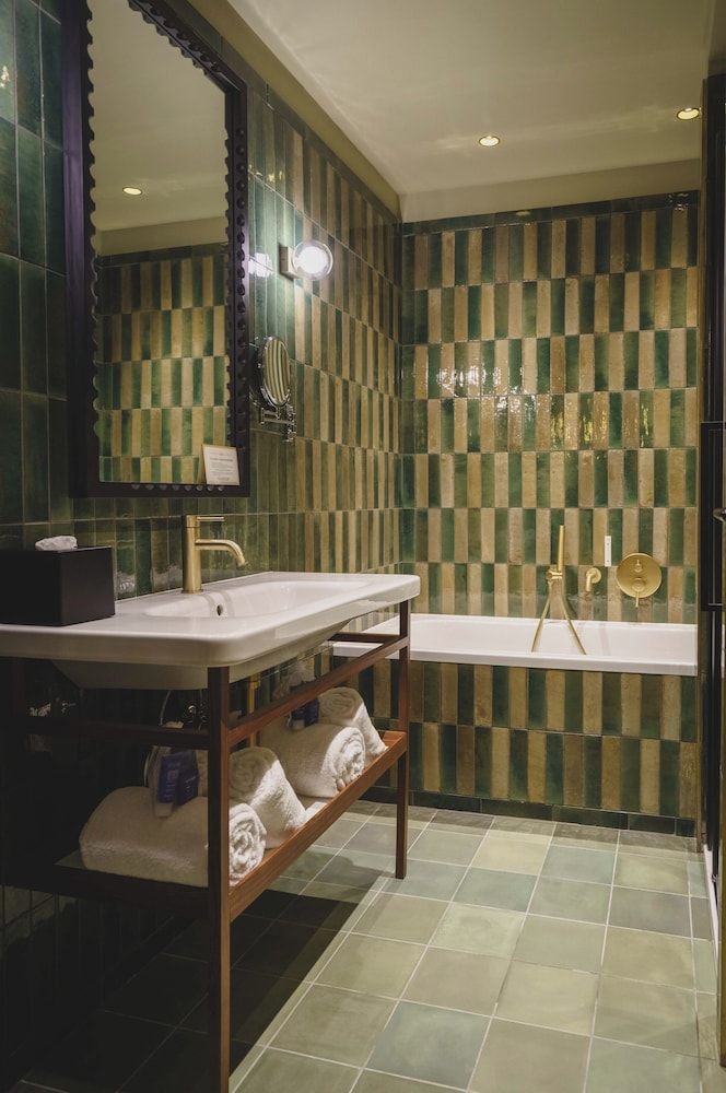 Gounod Hotel Junior Double or Twin Room, 1 Bedroom 24