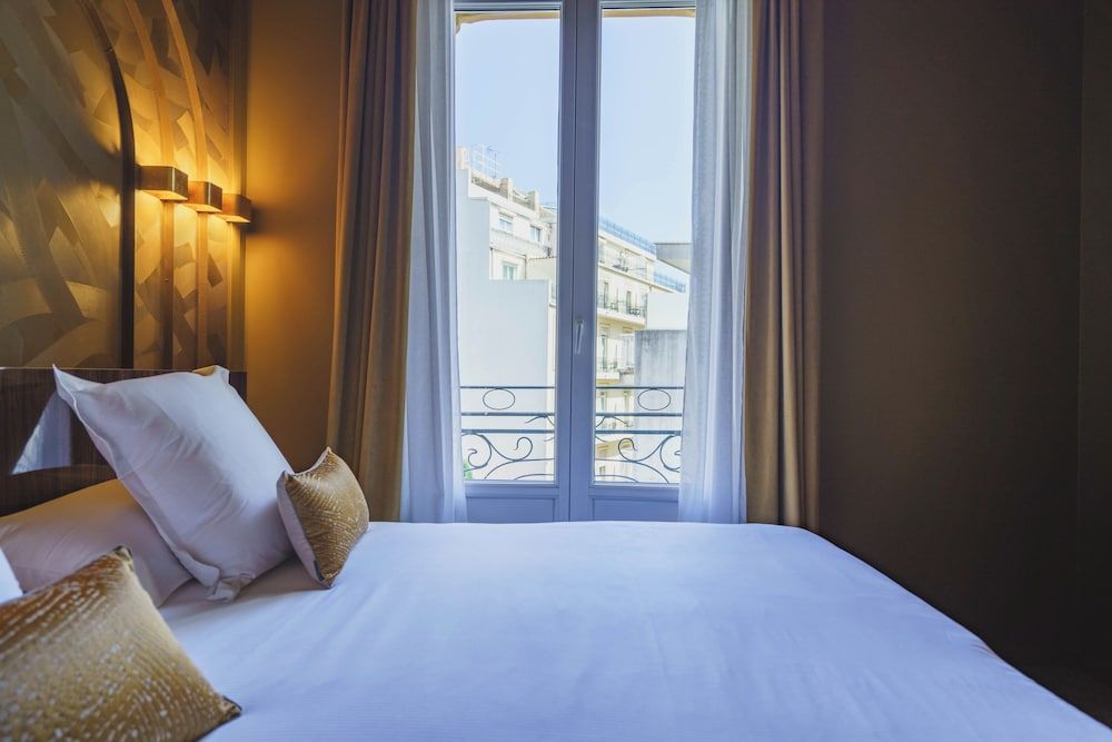 Gounod Hotel Junior Double or Twin Room, 1 Bedroom 10