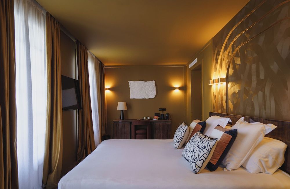 Gounod Hotel Junior Double or Twin Room, 1 Bedroom 3