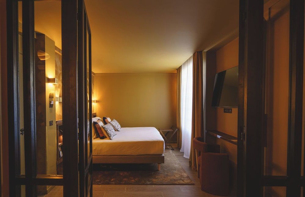 Gounod Hotel Junior Double or Twin Room, 1 Bedroom 12