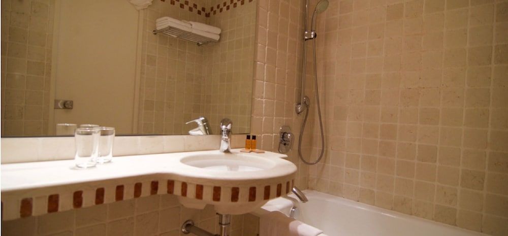 undefined Hotel du Vieux Marais 8