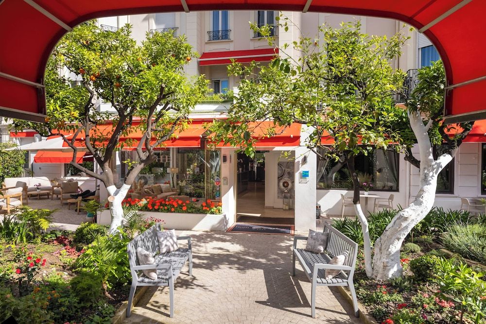 undefined Best Western Plus Hotel Brice Garden 10