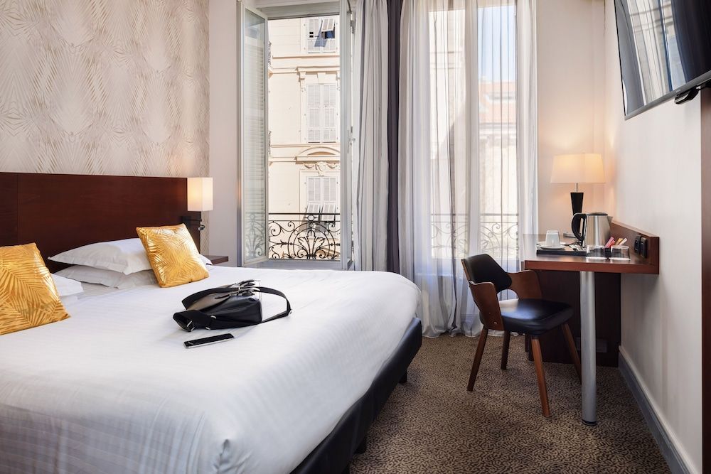 undefined Best Western Plus Hotel Brice Garden