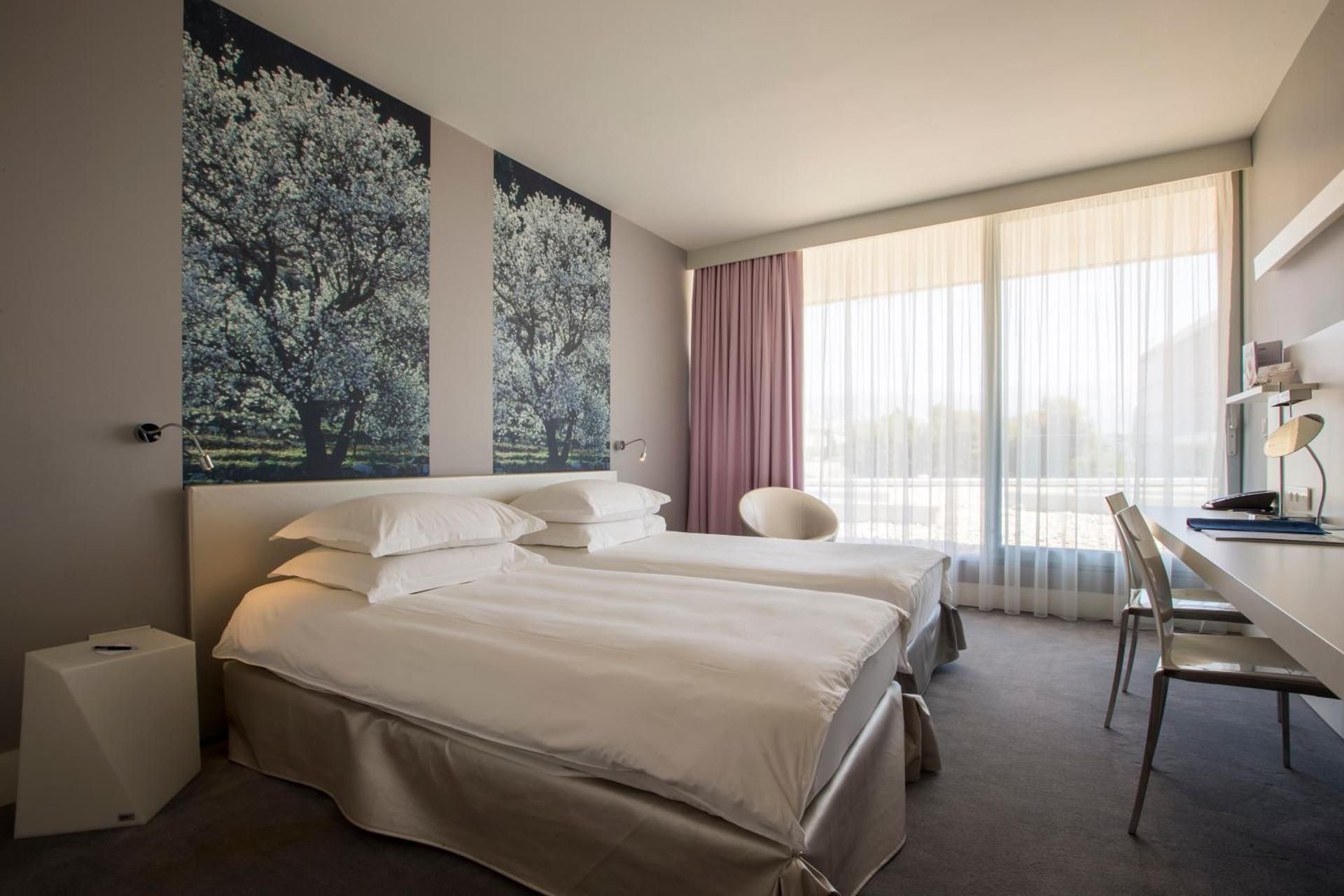 Radisson Blu Resort & Spa, Split Superior Room - City View 2