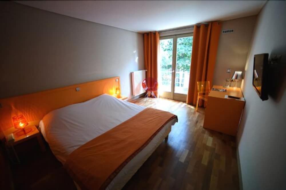 Hôtel du Lac Double Room, Terrace, Lakeside 3