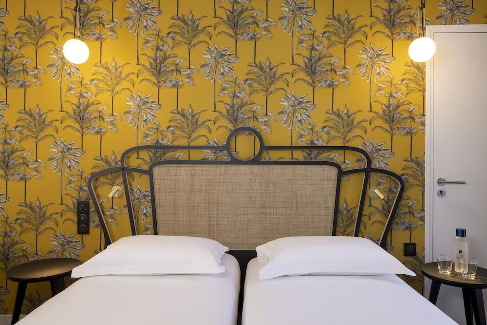 undefined Hôtel de Suez 3