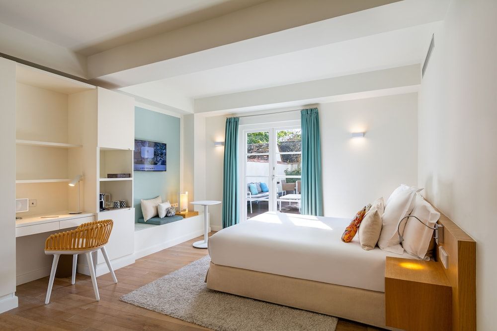 Hôtel de Cavoye Superior Room, Terrace 2