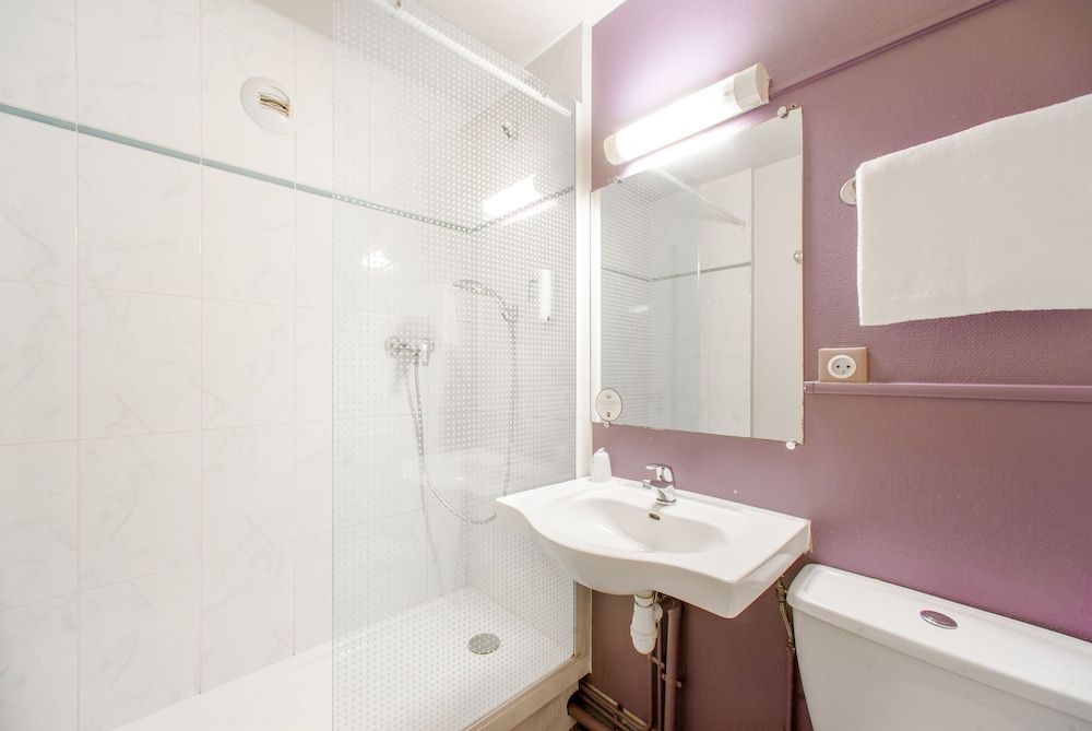 B&B HOTEL Herblay Twin Room, Non Smoking 5