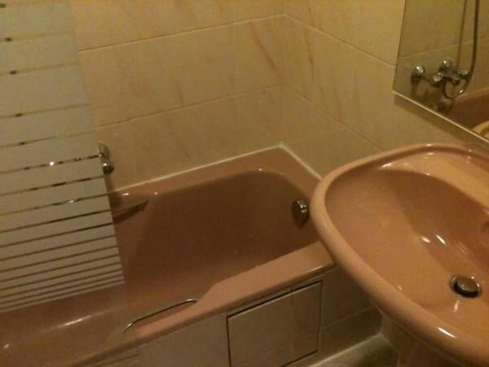 Standard Double Room, Bathtub, Garden View
