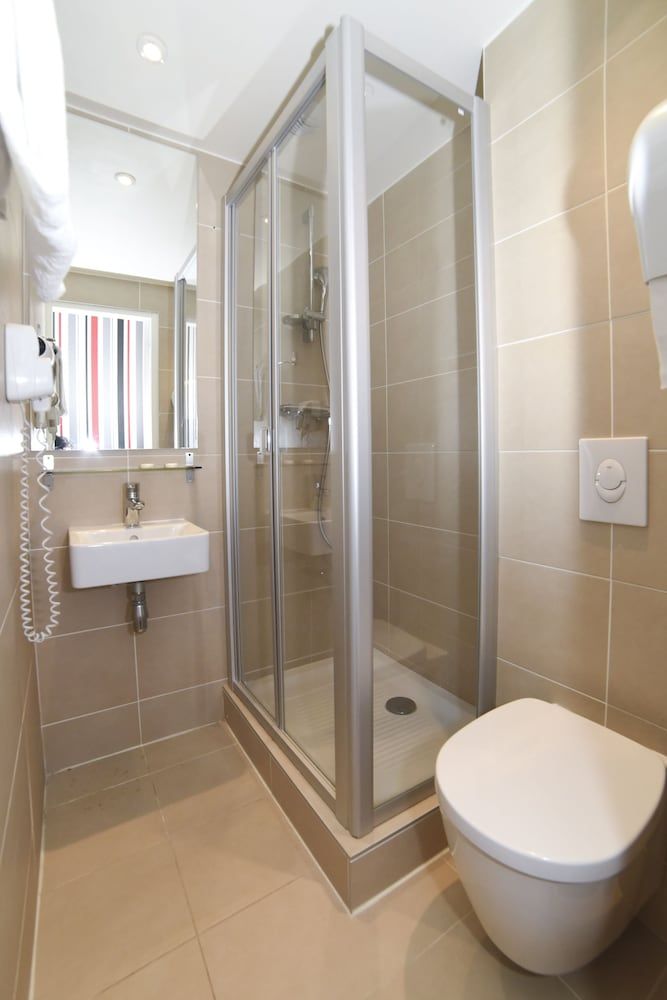 undefined Sully Hôtel 7