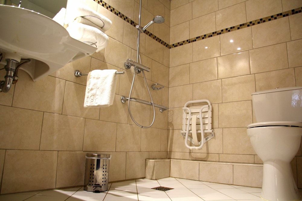 Hôtel Menton Riviera Standard Twin Room 4