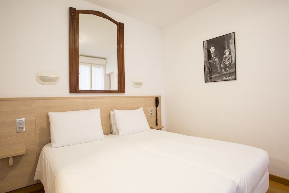 Hôtel Darcet Paris Standard Twin Room 2