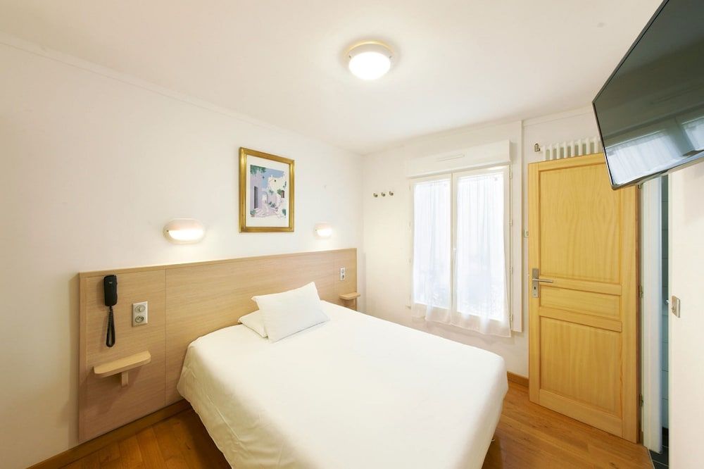 undefined Hôtel Darcet Paris 9