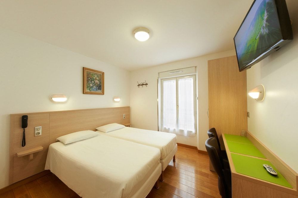 Hôtel Darcet Paris Standard Twin Room 4