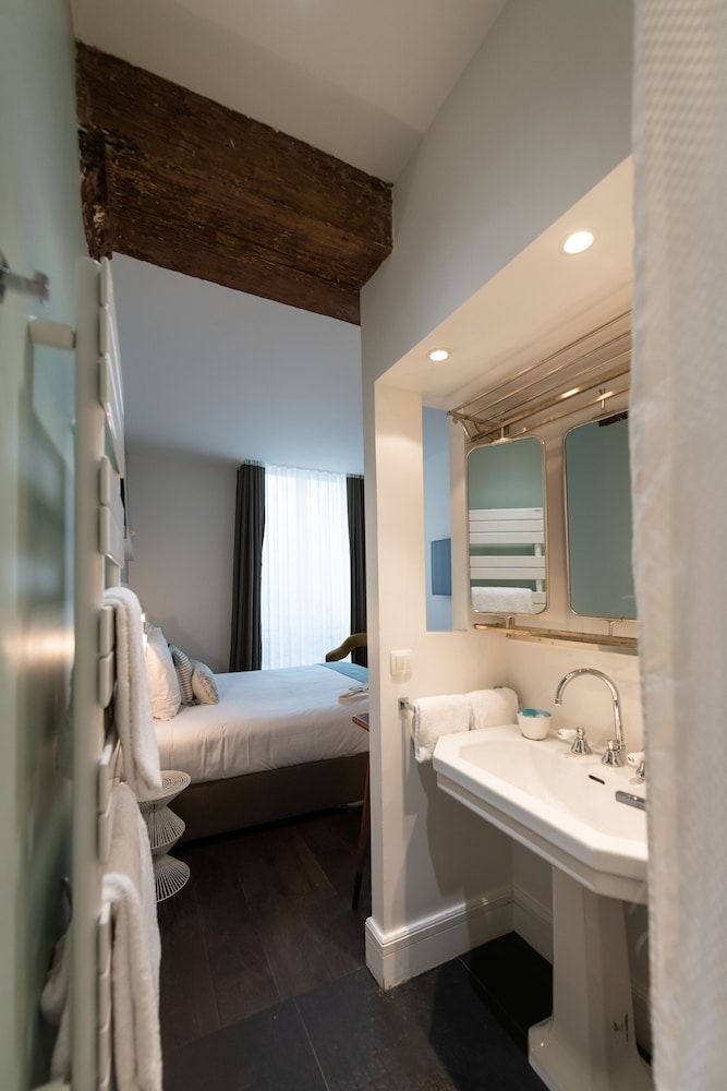 1er Etage Marais Superior Double Room 18