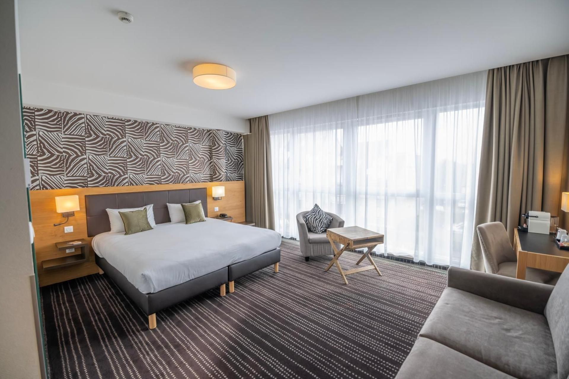 Le Lodge Brit Hotel Strasbourg Zenith Family Room