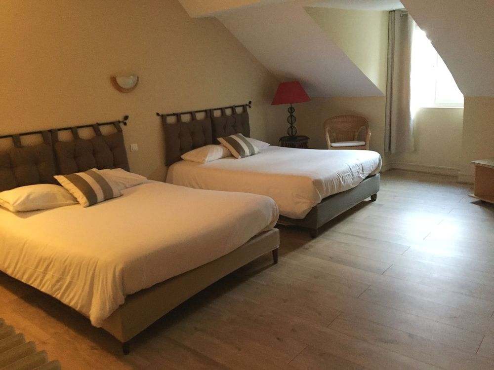 Hotel Villa du Parc Family Room 3