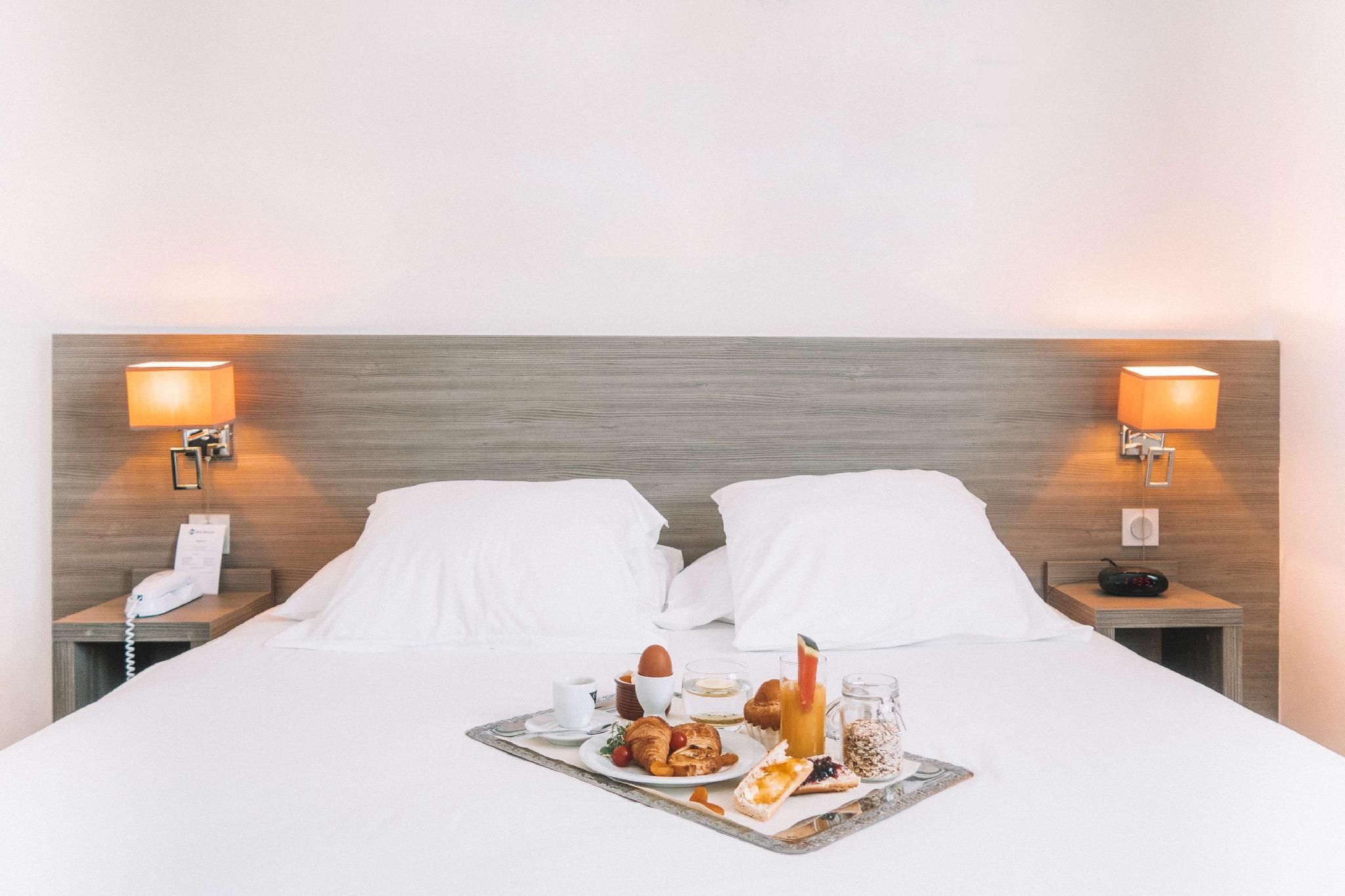 1 Queen Bed, Nonsmoking, Comfort Room, Bathtub
