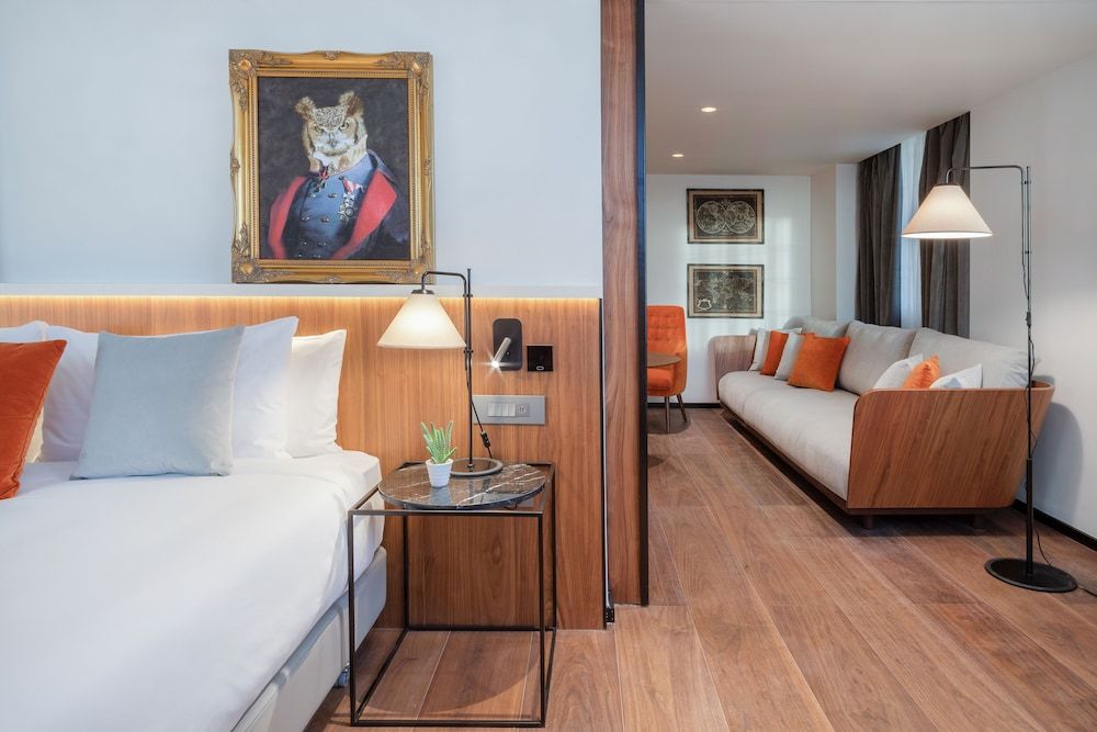 undefined Melia White House Hotel 8