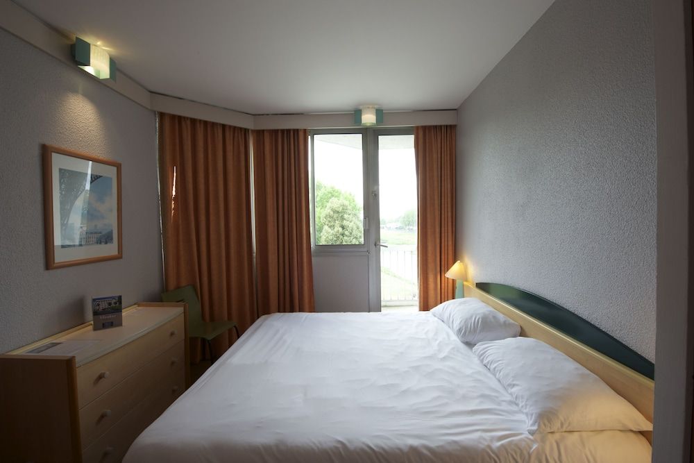 Hôtel Miradour Standard Double Room 2