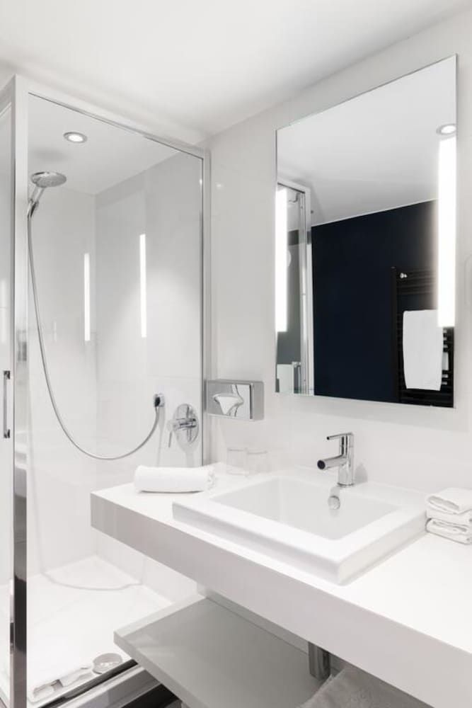 Hotel le Windsor Grande Plage Biarritz Basic Double Room 5