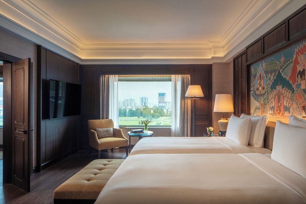 undefined Anantara Siam Bangkok Hotel 7