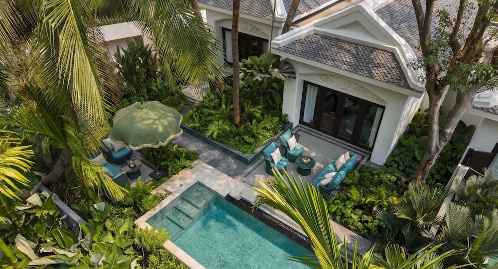 undefined Anantara Siam Bangkok Hotel 6