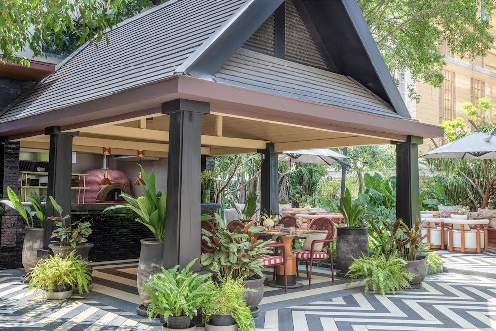 undefined Anantara Siam Bangkok Hotel 2
