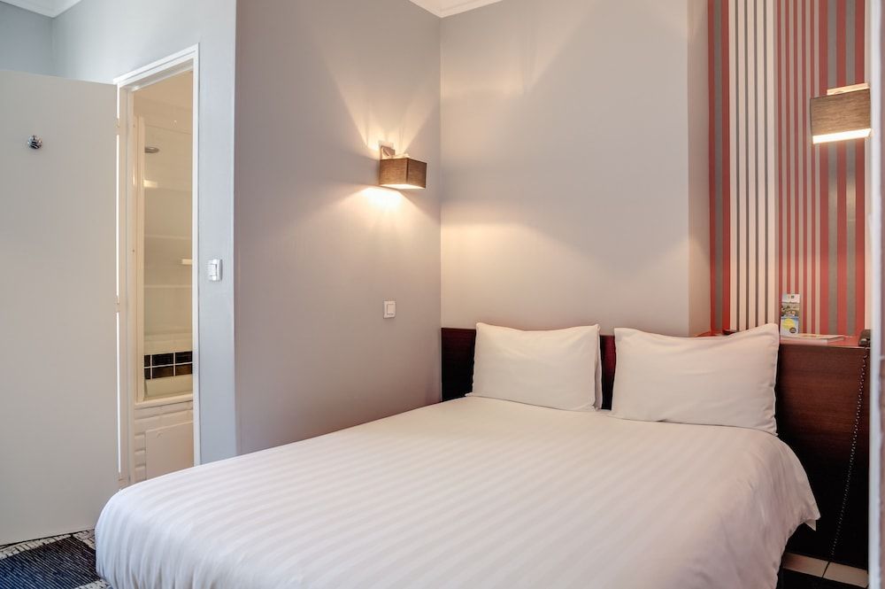 Hôtel Le Charleston Triple Room 3